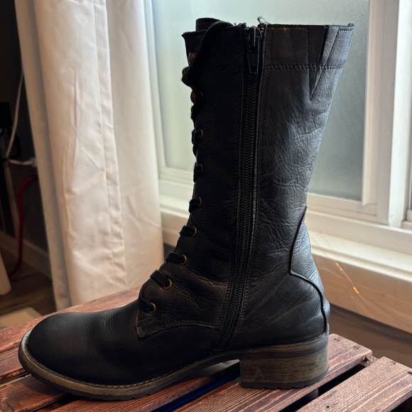 Women’s BUENO Leather Combat Boots - Picture 5 of 10
